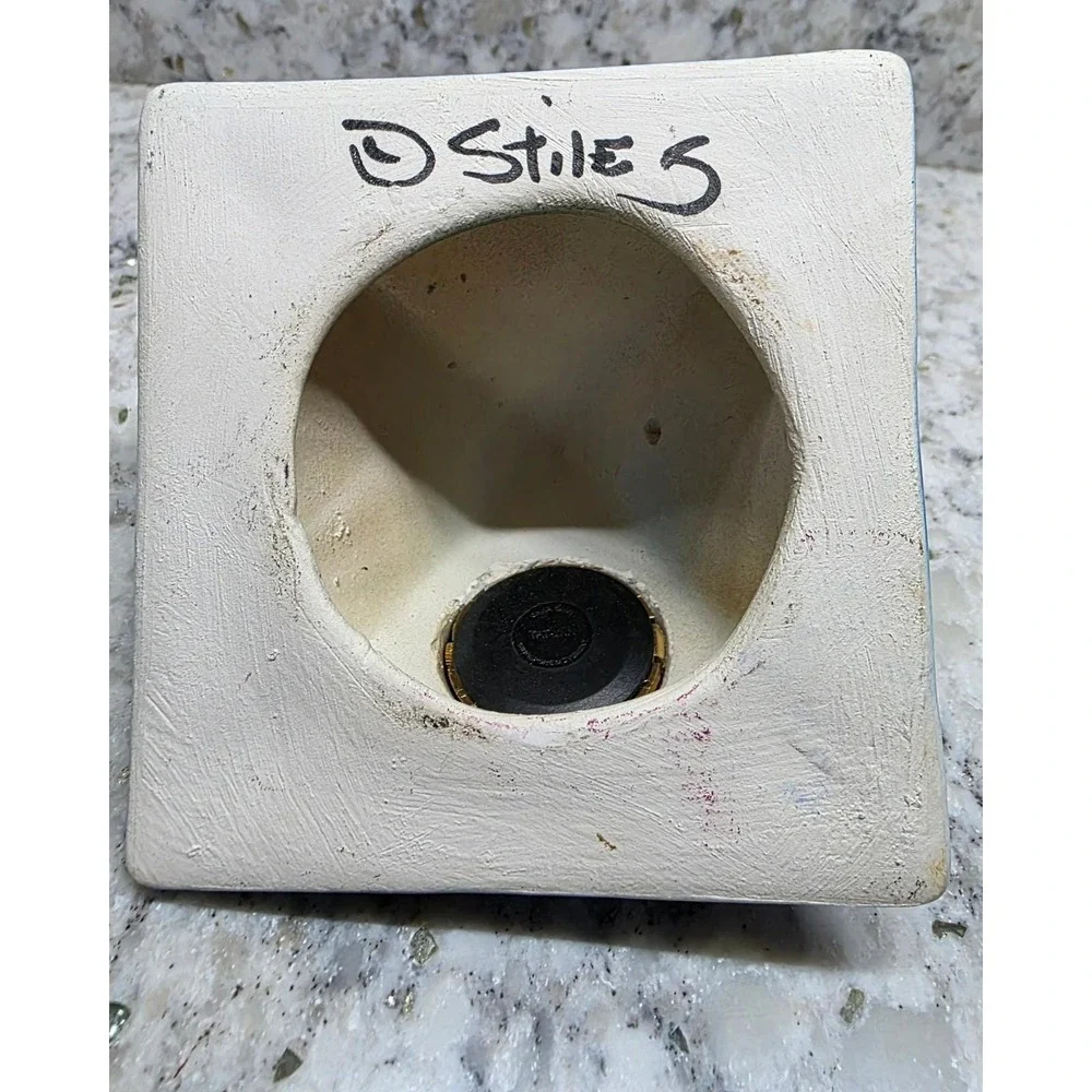 Signed D. Stiles Ceramic Cat Quartz Clock Pyramid Colorful Unique Decor‎